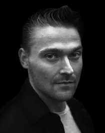 Oscar Rosberg.