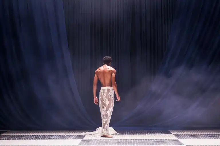 GUSTAVIA 20241010 Hl5403webb.