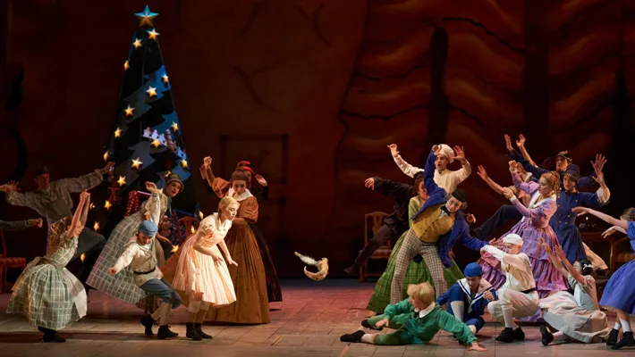 NEN07963 Nutcrackerwebb.