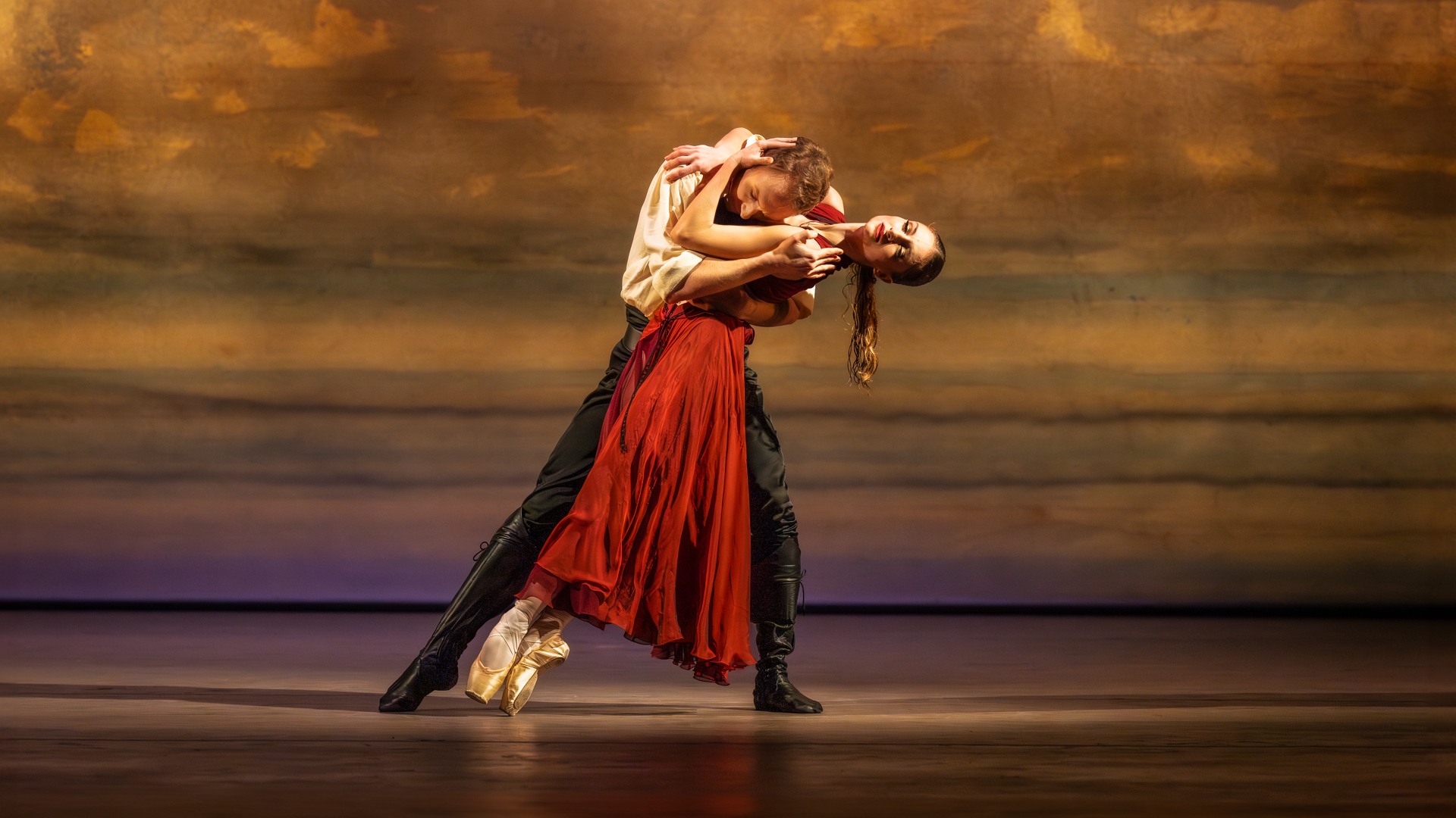 LE CORSAIRE 20231018 Hl6437webb.